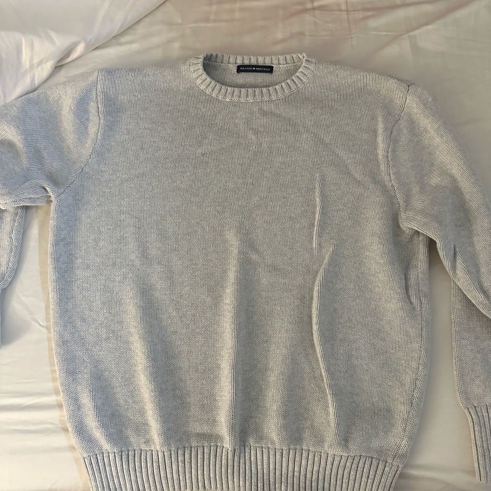 Brandy Melville Light Gray Crewneck Sweater